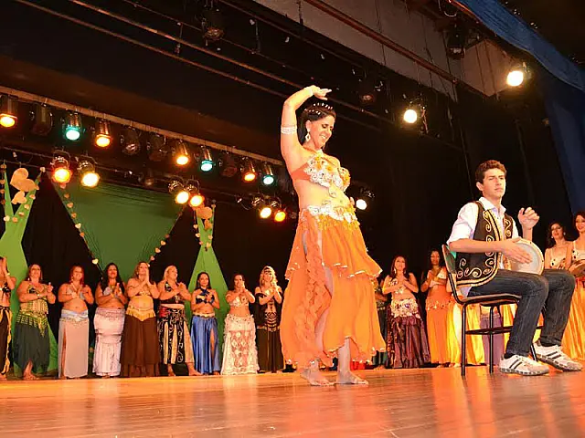 Centro Cultural recebe o espetáculo 'Arabesque Brasil' do Estúdio Lisa Lima