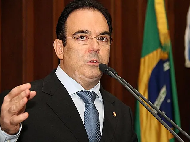 Começa a vigorar lei de Felipe Orro que dá transparência à taxa de luz