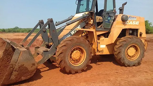 Fiscais flagram mineração ilegal em duas cidades