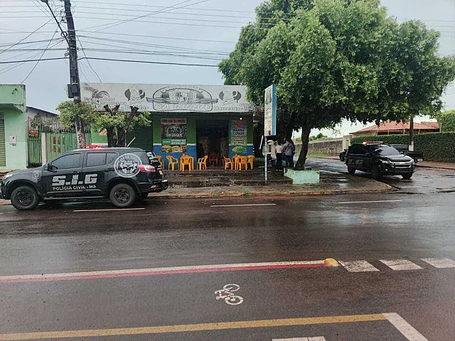 Polícia fecha boca de fumo e encontra droga na calcinha de traficante em Aquidauana