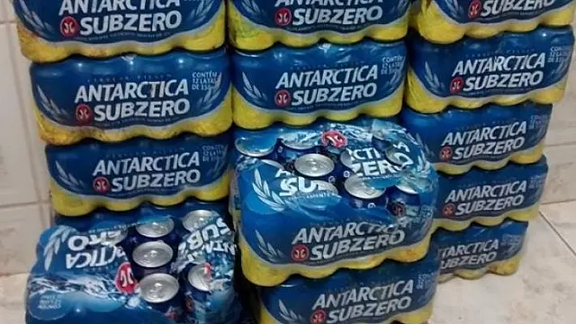 Na véspera do temporal, mulher é presa por furtar 4 caixas de cerveja