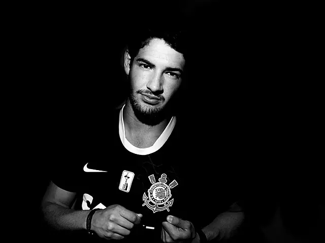 Timão anuncia Alexandre Pato, e Peixe fecha com Montillo