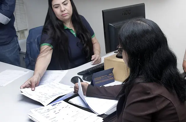 Detran alerta para falha em guia de licenciamento de veículos com placa final 3