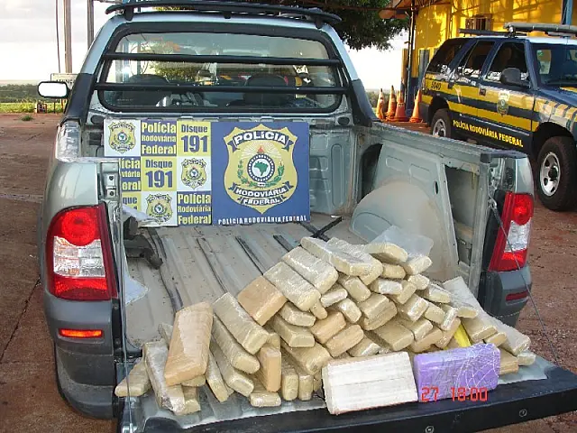 PRF apreende cocaína e maconha na BR-463
