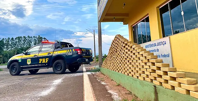 PRF apreende 475 kg de cocaína na BR-158 de Paranaíba
