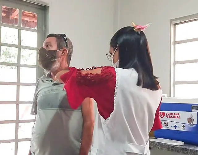 Nioaque inicia vacinação da Covid-19 em idosos acima de 65 anos e Quilombolas