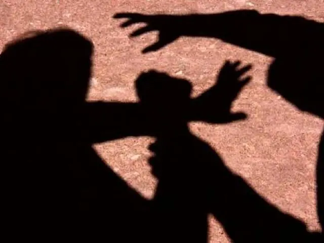 Marido encontrou o amante fazendo programa na rua e a briga começou