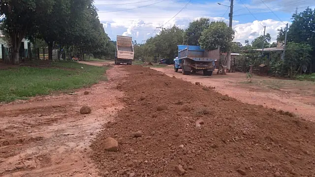 Ruas do distrito de Cipolância passam por manutenção