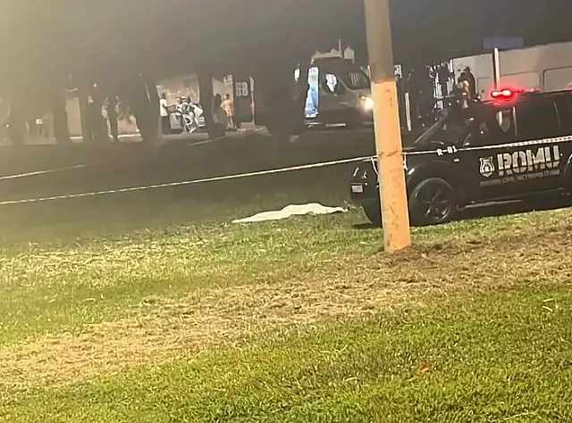 Mulher morre vítima de bala perdida durante execução de jovem