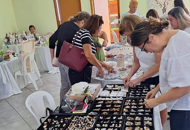 Bazar em prol do Asilo São José está com variedade de produtos