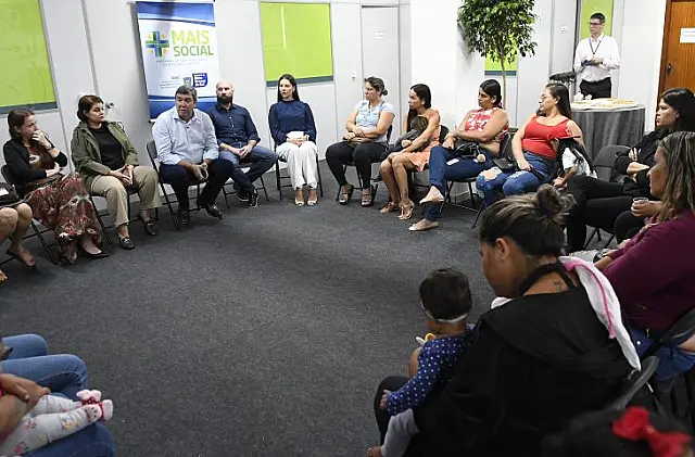 Programa Criança na Creche paga cuidador para mães trabalharem