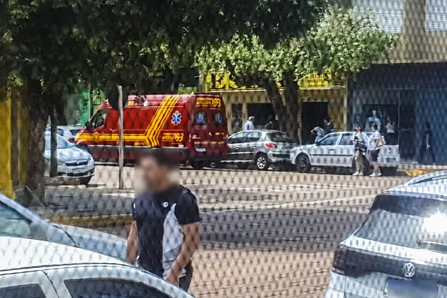Antes de anunciar assalto em relojoaria, ladrões se passaram por cliente