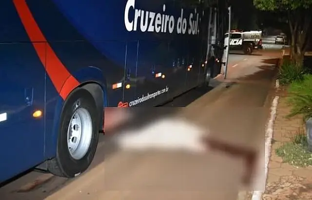 Duas pessoas morrem em acidente entre ônibus e moto em Maracaju