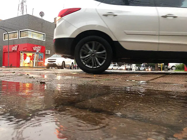 Aquidauana e região permanecem em alerta de chuva com ventos de 100 km/h