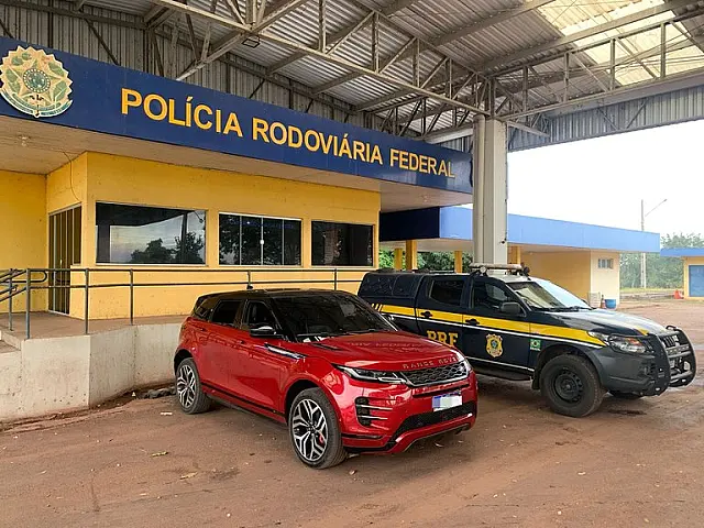 PRF recupera veículo de luxo em Miranda