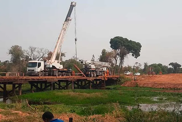 Ponte sobre Rio Taboco permanece em obras