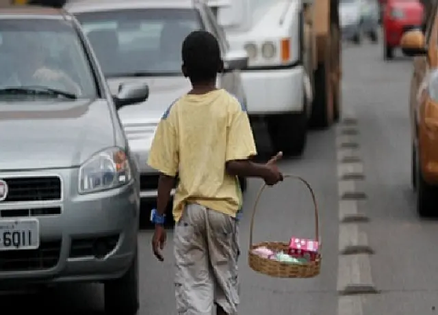 Trabalho infantil cresceu de 2019 a 2022, mostra IBGE