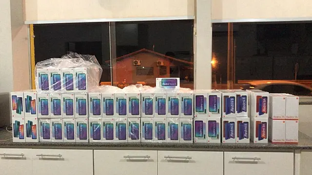 PRF apreende carga de celulares em Rio Brilhante