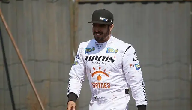 Após acidente em Rally dos Sertões, Caio Castro tranquiliza fãs: “Estou vivo”