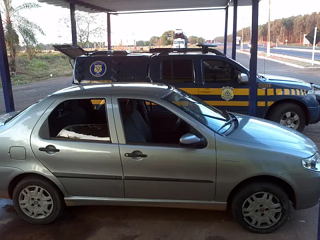 Carro furtado em Goiânia é apreendido em MS