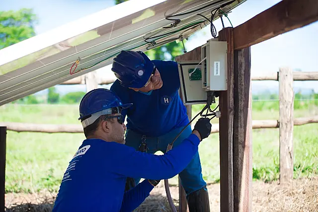 Projeto estabelece regras de informações sobre mini e microgeração de energia solar