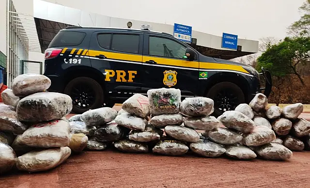 Caminhoneiro é detido com 49,5 kg de skunk em Corumbá