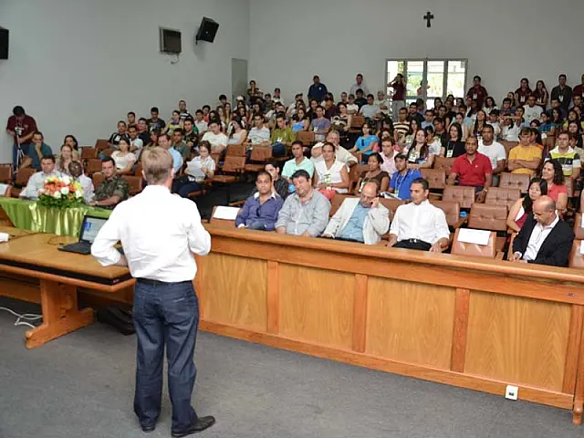 Aberta I Semana de Engenharia Florestal da UEMS