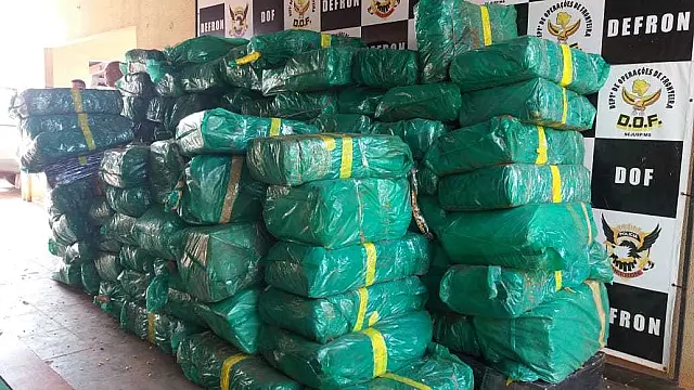 Polícias estaduais apreendem cerca uma tonelada de maconha por dia em MS