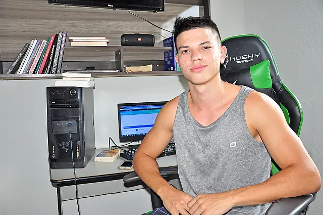 Esporte e leitura auxiliaram o anastaciano Gustavo Fontes alcançar 960 na redação do Enem