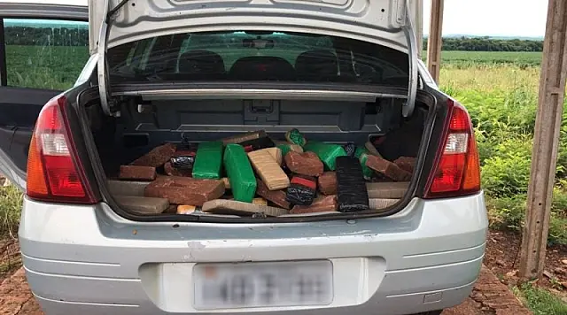 PRF apreende 222,8 kg de maconha e haxixe, revólver e munições