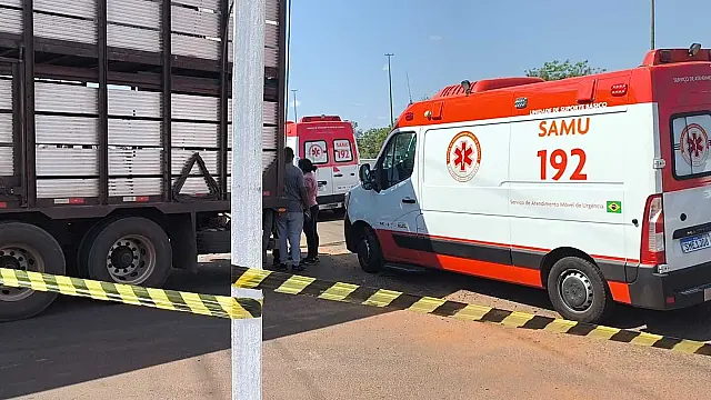 Motociclista morre após acidente com carreta em avenida de Campo Grande