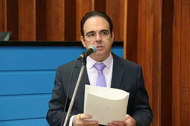 Felipe Orro apresenta Projeto que torna de Utilidade Pública entidade que resgata felinos das ruas