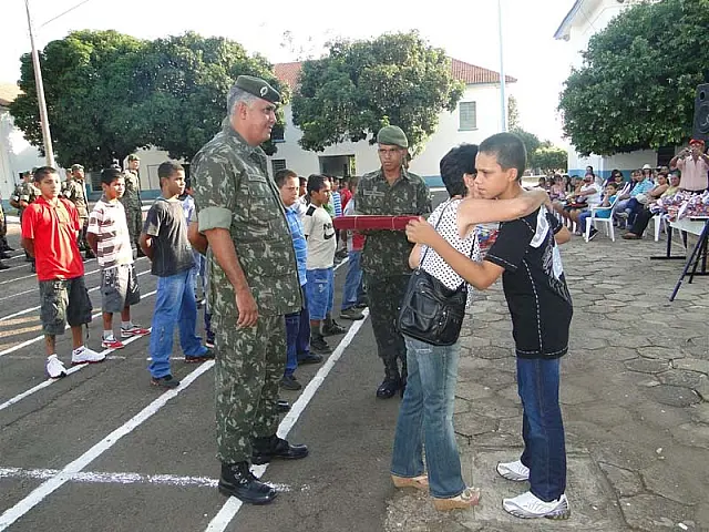 9º BE Cmb encerra ano letivo no Projeto ?Pelotão Esperança?