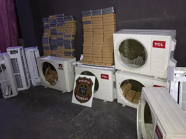 PF flagra 210 kg cocaína dentro de aparelhos de ar-condicionado em ônibus