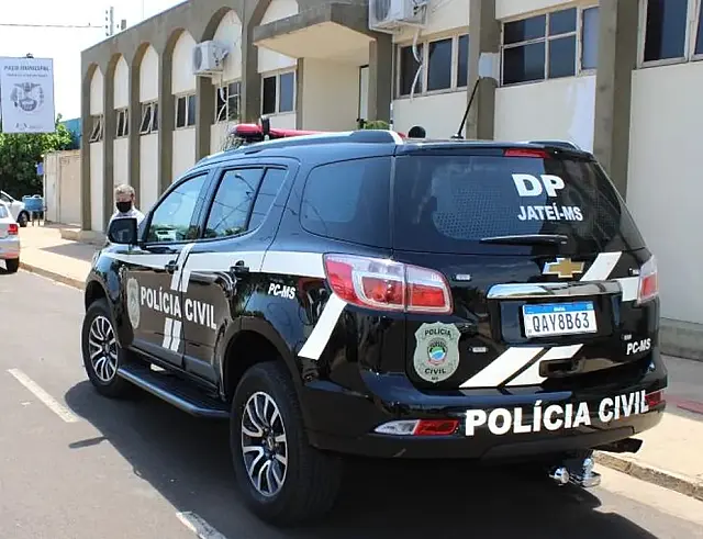 Colisão entre moto e caminhão mata homem de 26 anos na BR-376