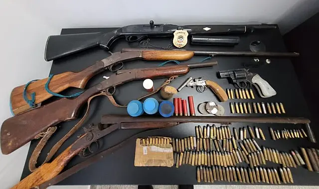 Idoso que escondia arsenal de armas em sítio de MS é preso com inúmeras munições