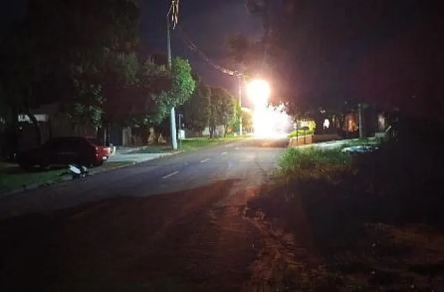 Focos de incêndio atingem fios de alta tensão