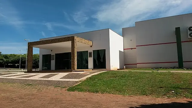 Oncologista apresenta palestra em combate ao câncer em mulheres
