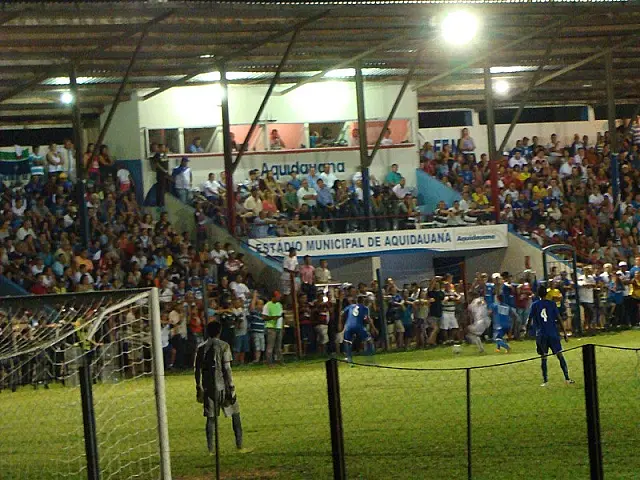 Em busca de título inédito, Azulão estreia hoje no Campeonato Estadual