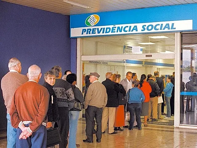 Aposentadoria por idade será reconhecida automaticamente pelo INSS