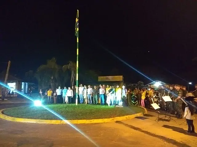 Bandeira da entrada de Anastácio é roubada horas depois de ser hasteada
