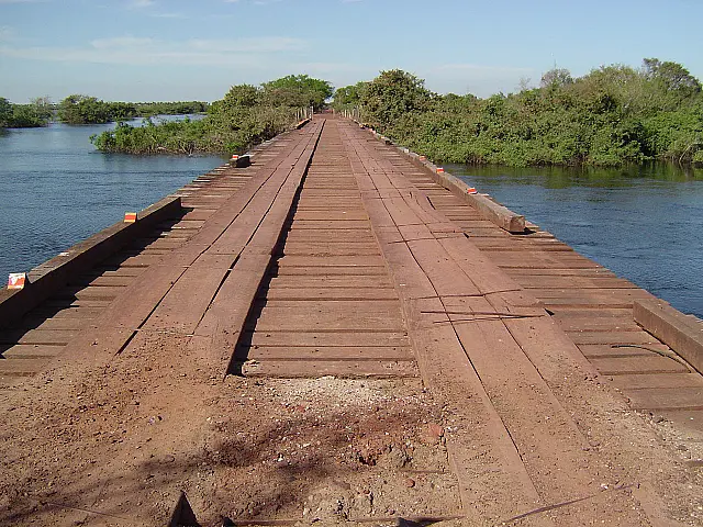 Agesul interdita ponte na MS-228 para reforma
