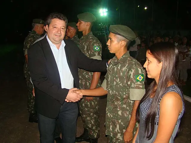 Presidente Clézio prestigia cerimônia de entrega de boinas