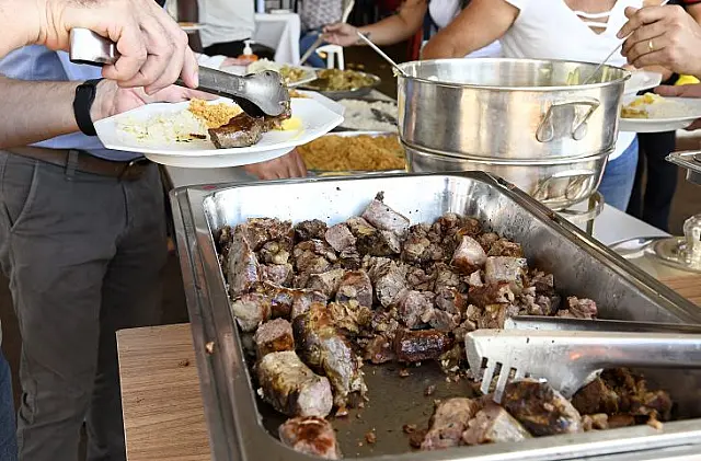 Almoço no Dia das Mães tem variação de 71% em churrascarias de Campo Grande