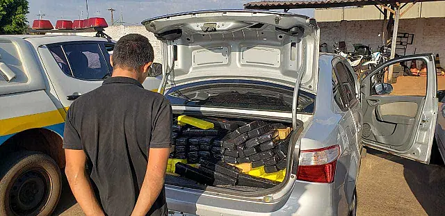 Polícia apreende Siena roubado com 598 quilos de maconha em Sidrolândia