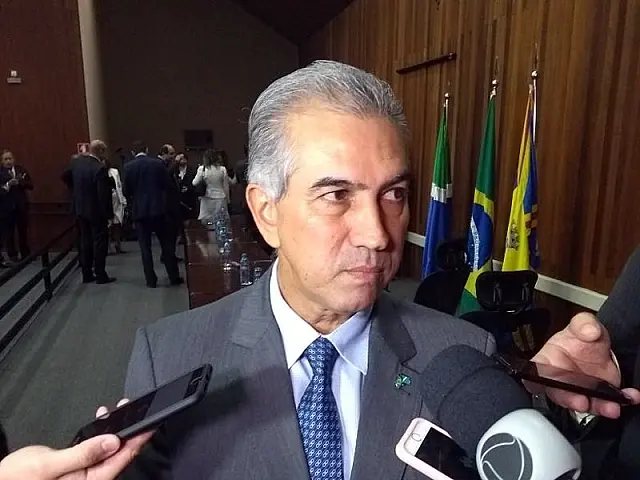 Reinaldo garante que 13º salário dos servidores será pago em dezembro