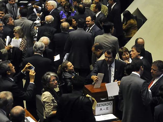 Congresso mantém vetos presidenciais a quatro projetos