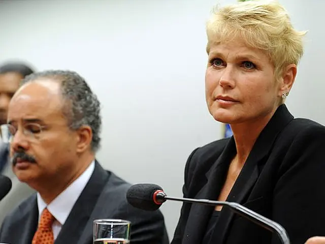 Senado aprova Lei da Palmada, agora rebatizada de 'Menino Bernardo?