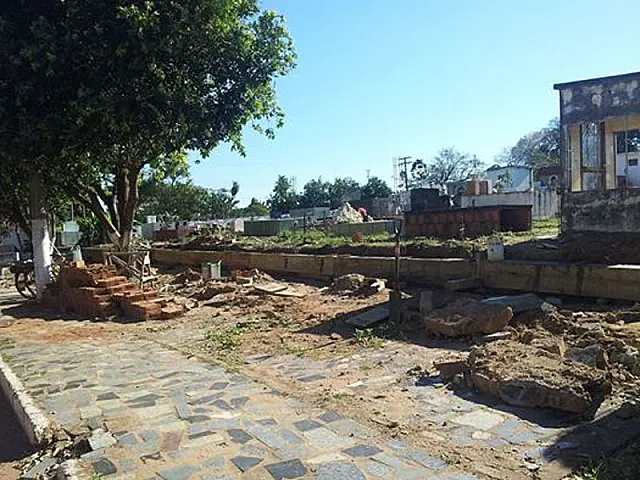 Prefeitura inicia restauração de muro do Cemitério Municipal