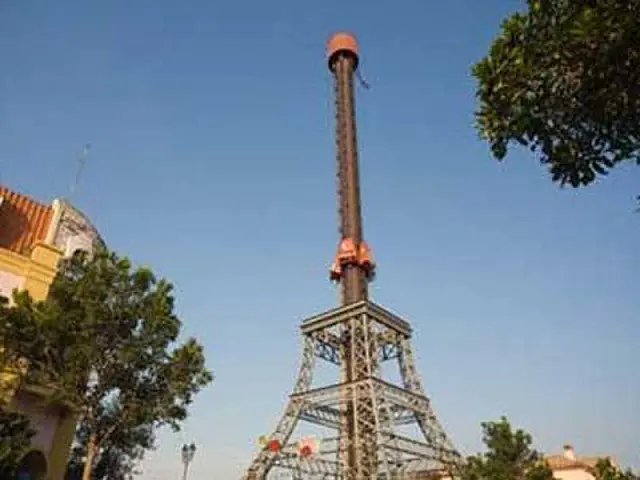 Adolescente morre ao cair de brinquedo no Hopi Hari